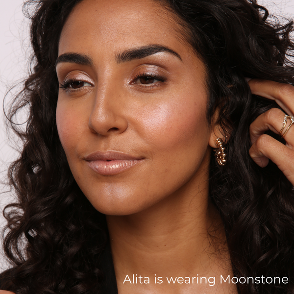 Oh Here We Glow Highlighting Powder / Moonstone