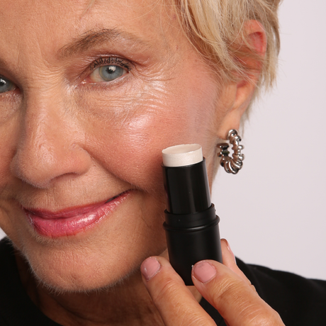 Glow and Get it Luminizer / Prosecco
