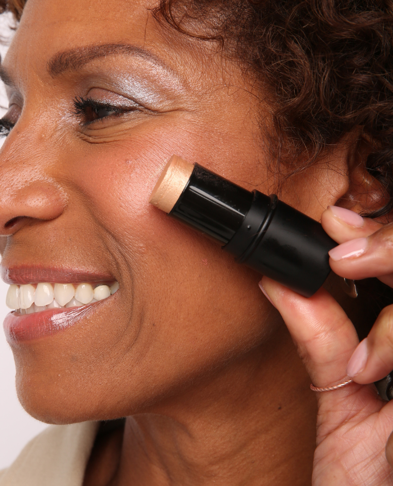 Glow and Get it Luminizer / Chardonnay